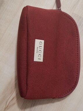 Gucci Beauty Maroon Cosmetic Pouch/GWP